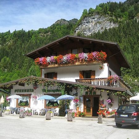 Affittacamere Pizzeria Marmolada Rocca Pietore Zewnętrze zdjęcie
